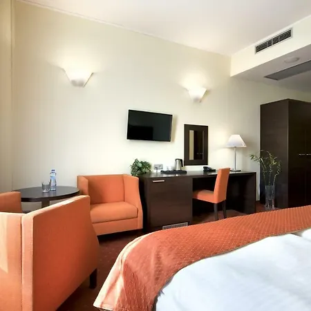 Tatra 4* Братислава