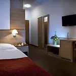 Tatra 4* Bratislava