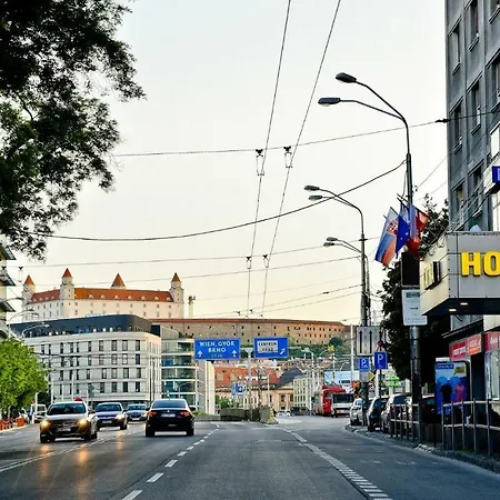 Szálloda Tatra Pozsony